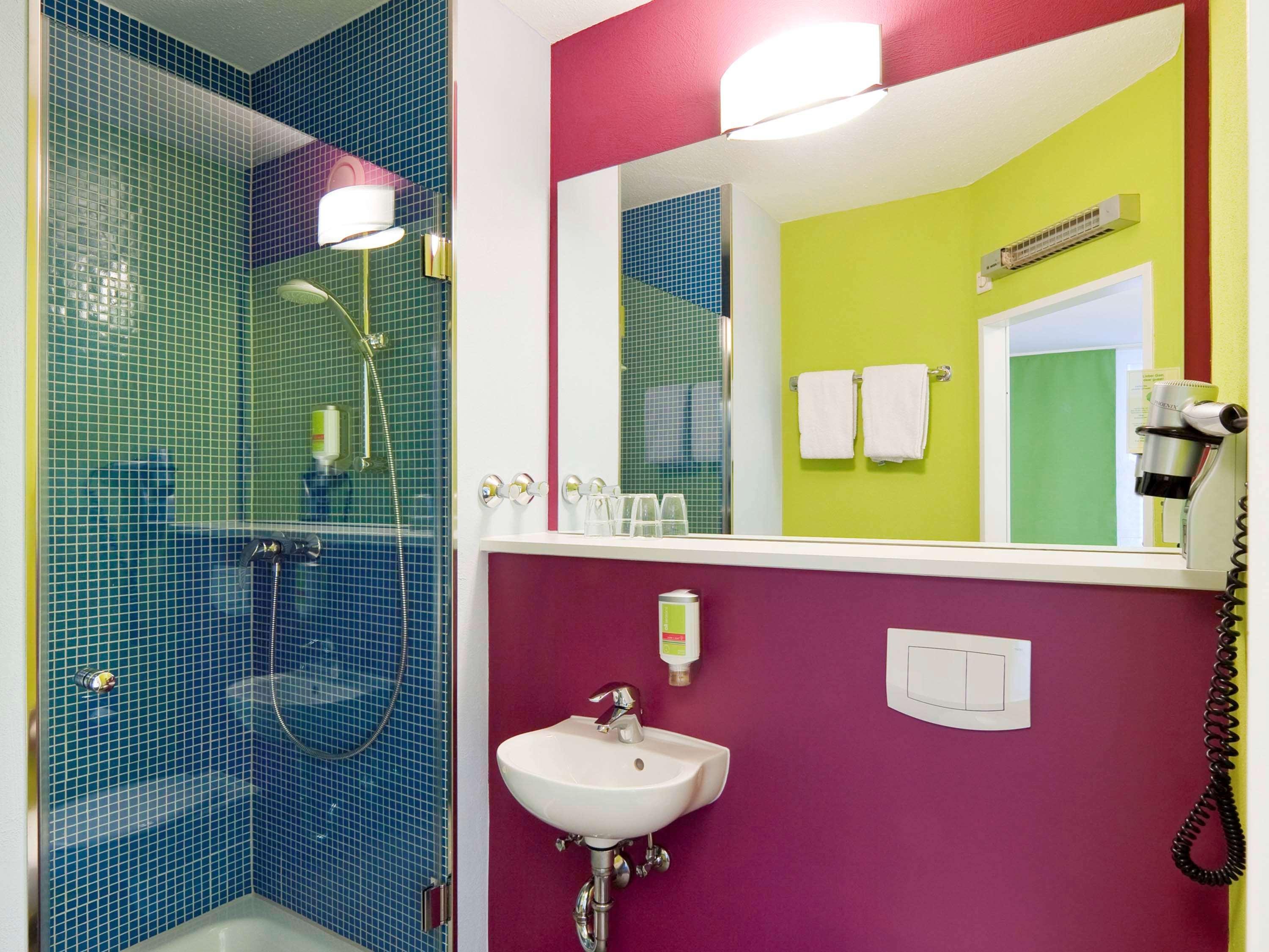 Ibis Styles Duesseldorf-Neuss Hotel Bagian luar foto