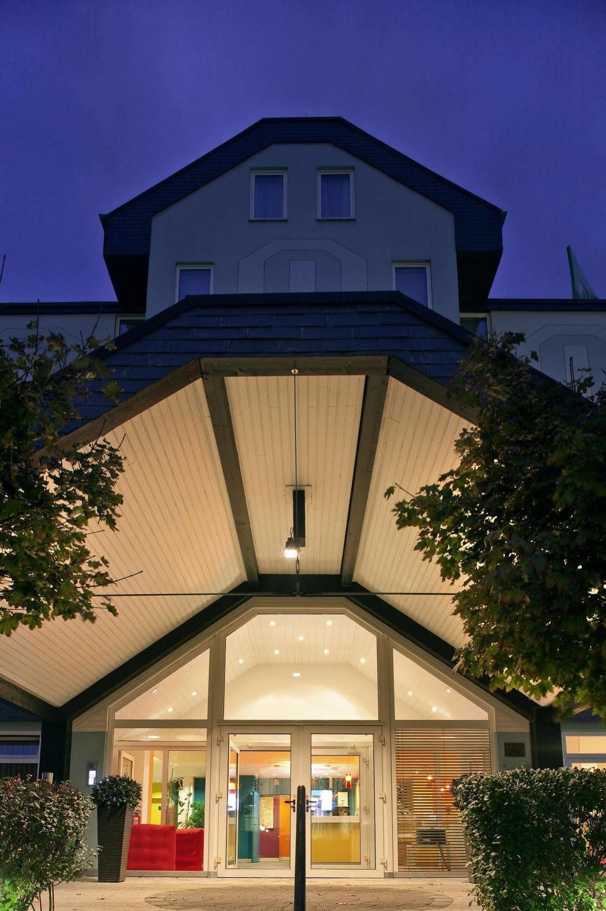Ibis Styles Duesseldorf-Neuss Hotel Bagian luar foto