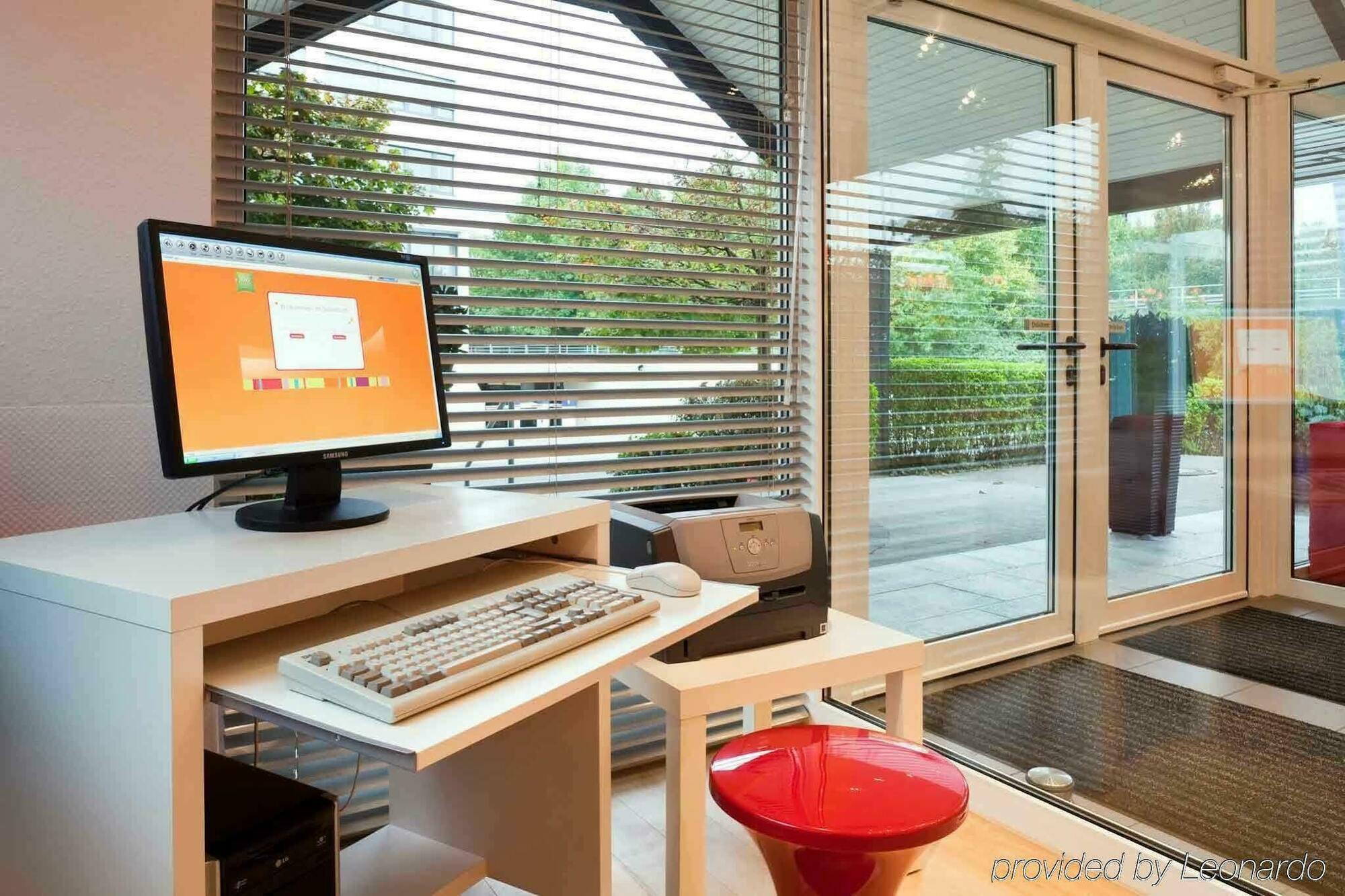 Ibis Styles Duesseldorf-Neuss Hotel Bagian luar foto